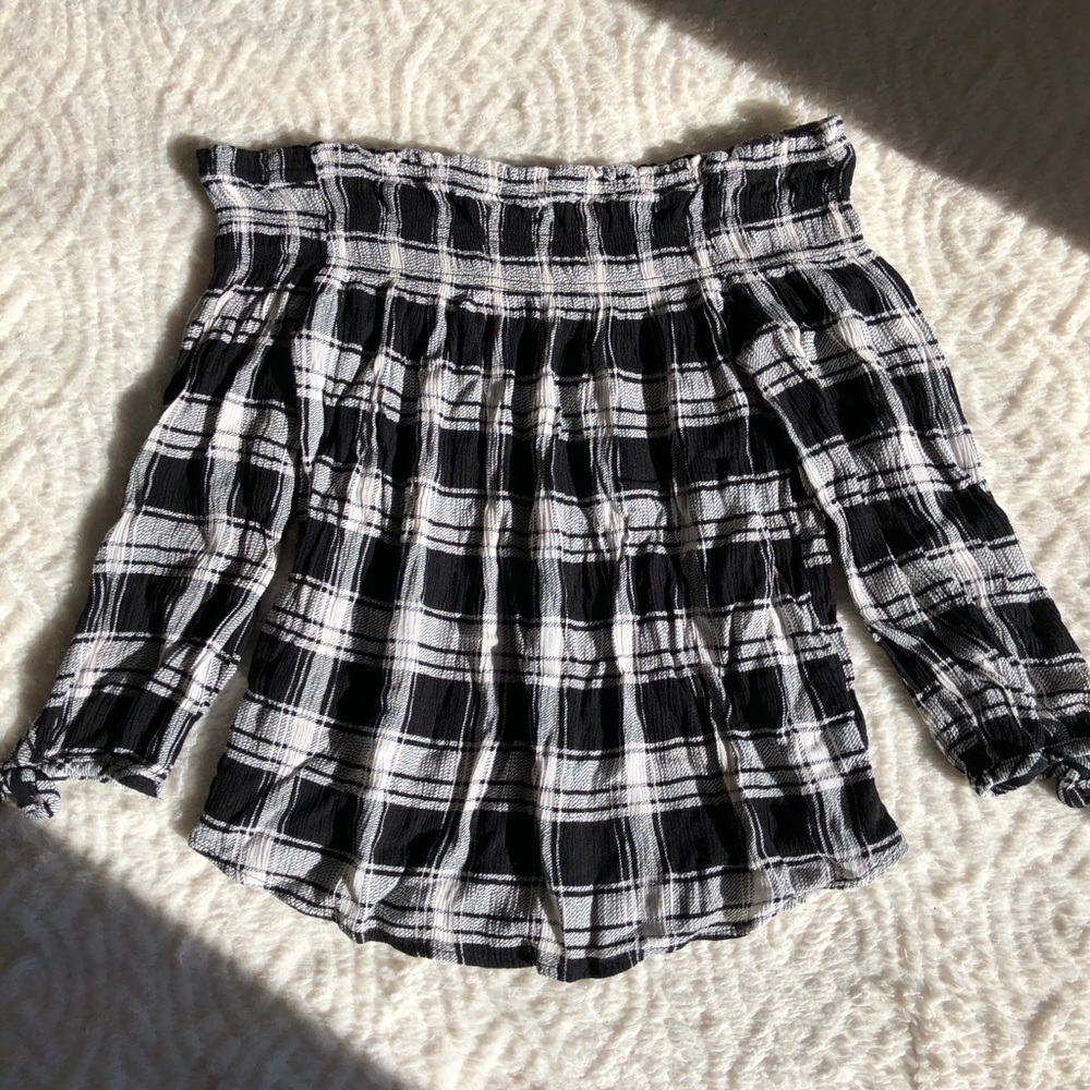 Off shoulder Buffalo print top